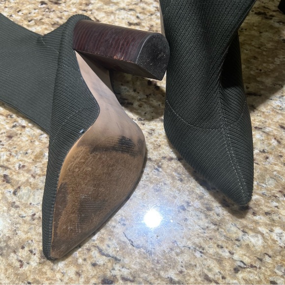 ‼️SALE‼️Steve Madden Sienna Olive Green Pointed Toe Block Wooden Heel Boots 9 - Picture 9 of 10